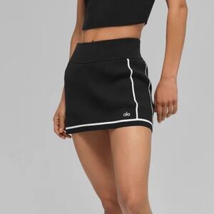 Alo Yoga Ribbed Sweater Knit Highline Mini Skirt Black/White Small